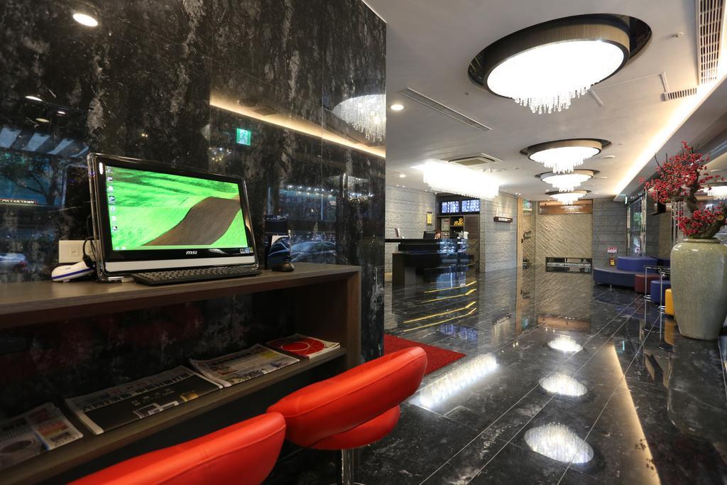 Chiayi Look Hotel Exterior photo