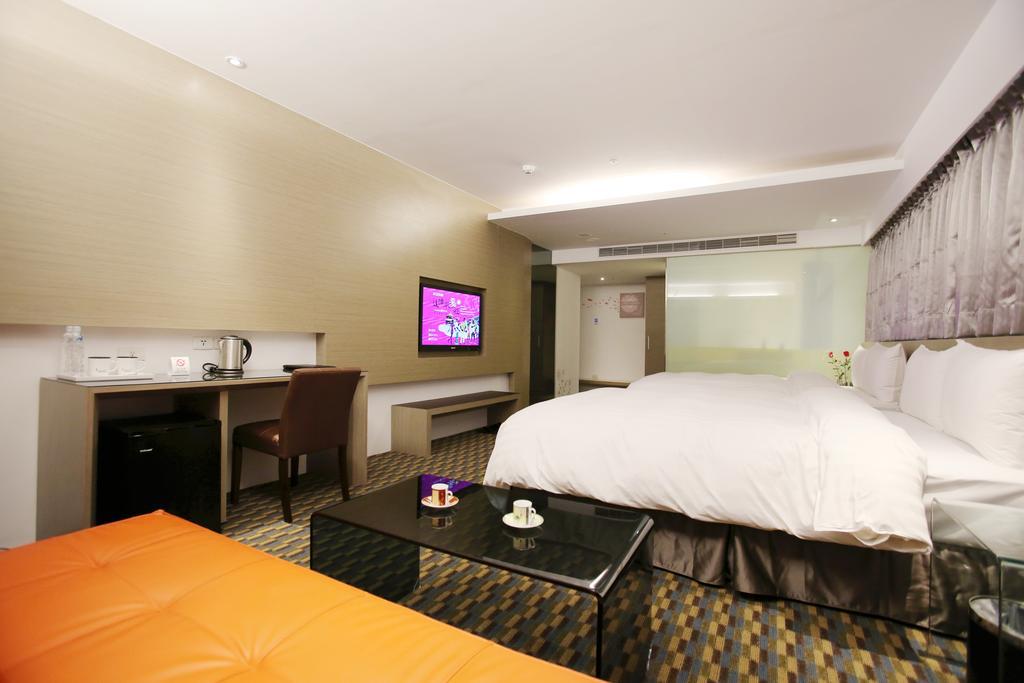 Chiayi Look Hotel Exterior photo