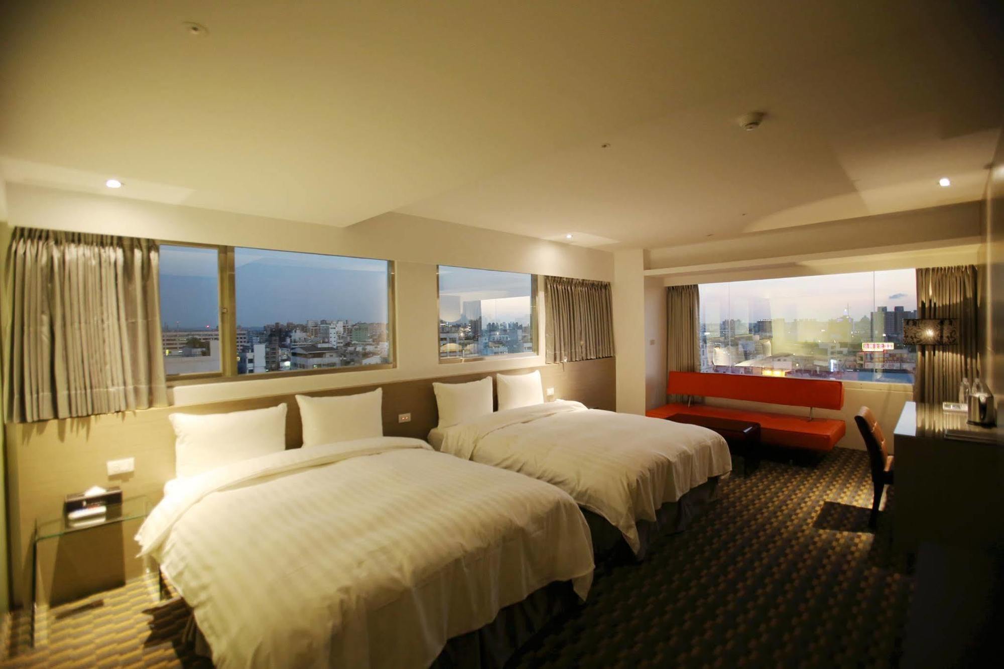 Chiayi Look Hotel Exterior photo