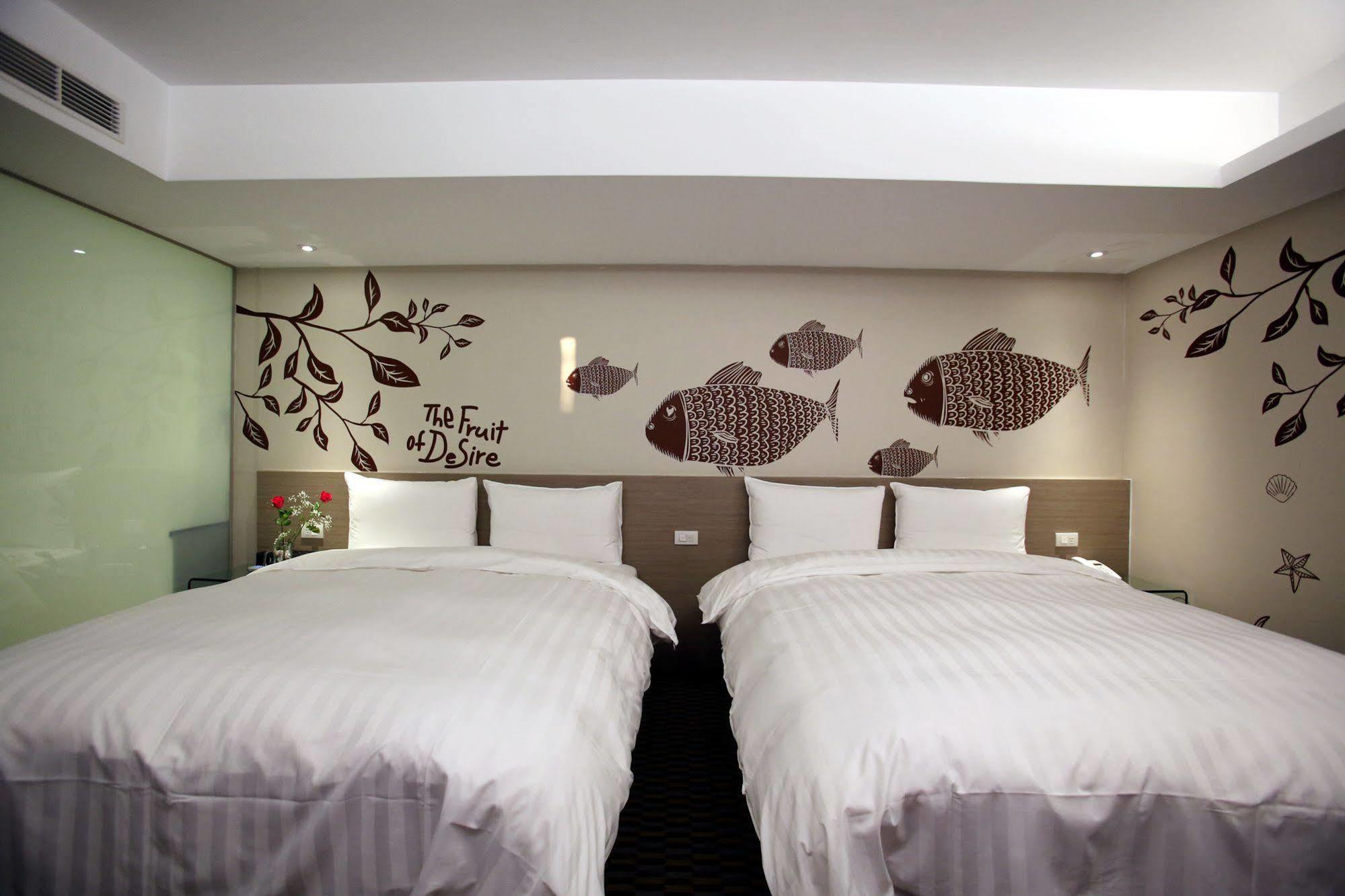 Chiayi Look Hotel Exterior photo