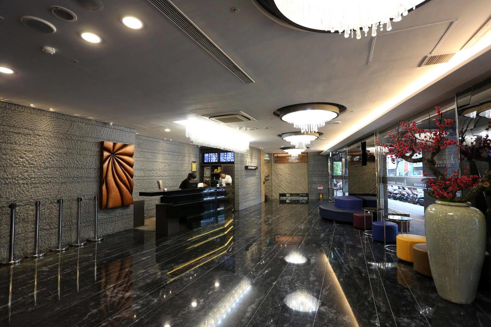 Chiayi Look Hotel Exterior photo